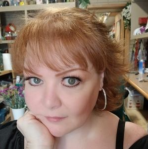 Meet your Posher, Debra